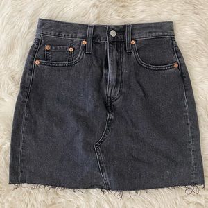 Levi’s- Jean Skirt